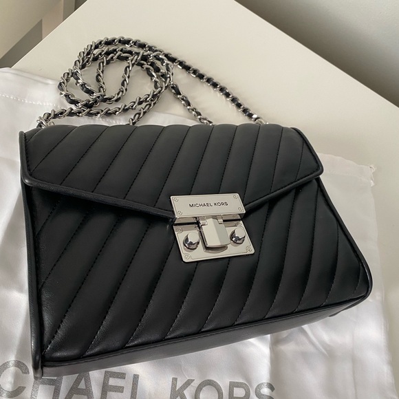 Michael Kors Shoulder/Crossbody bag with Quilting - Picture 12 of 12